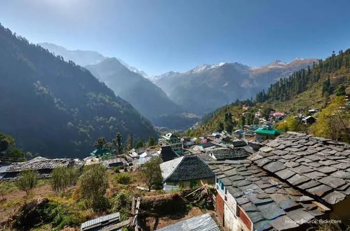 Kasol - Malana - Tosh Getaway: Riverside Camping, 4x4 Malana Ride & Mountain Views
